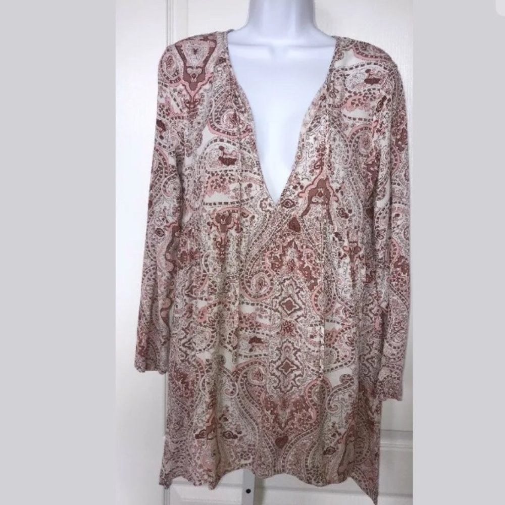 COPY - Anthropologie Lilka Pink Paisley Dress Tun… - Picture 7 of 8